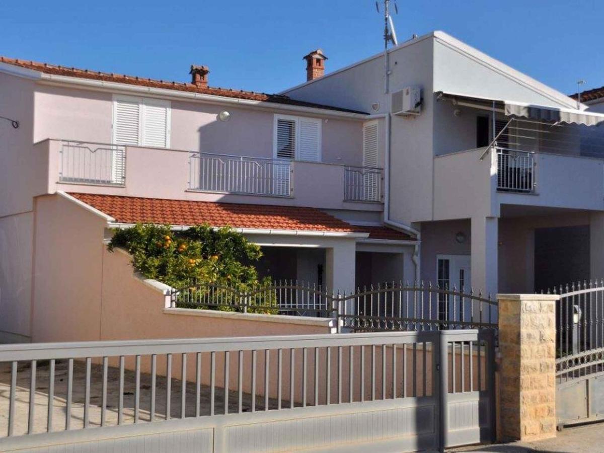 Apartment Near Kolovare In Arbanasi Zadar